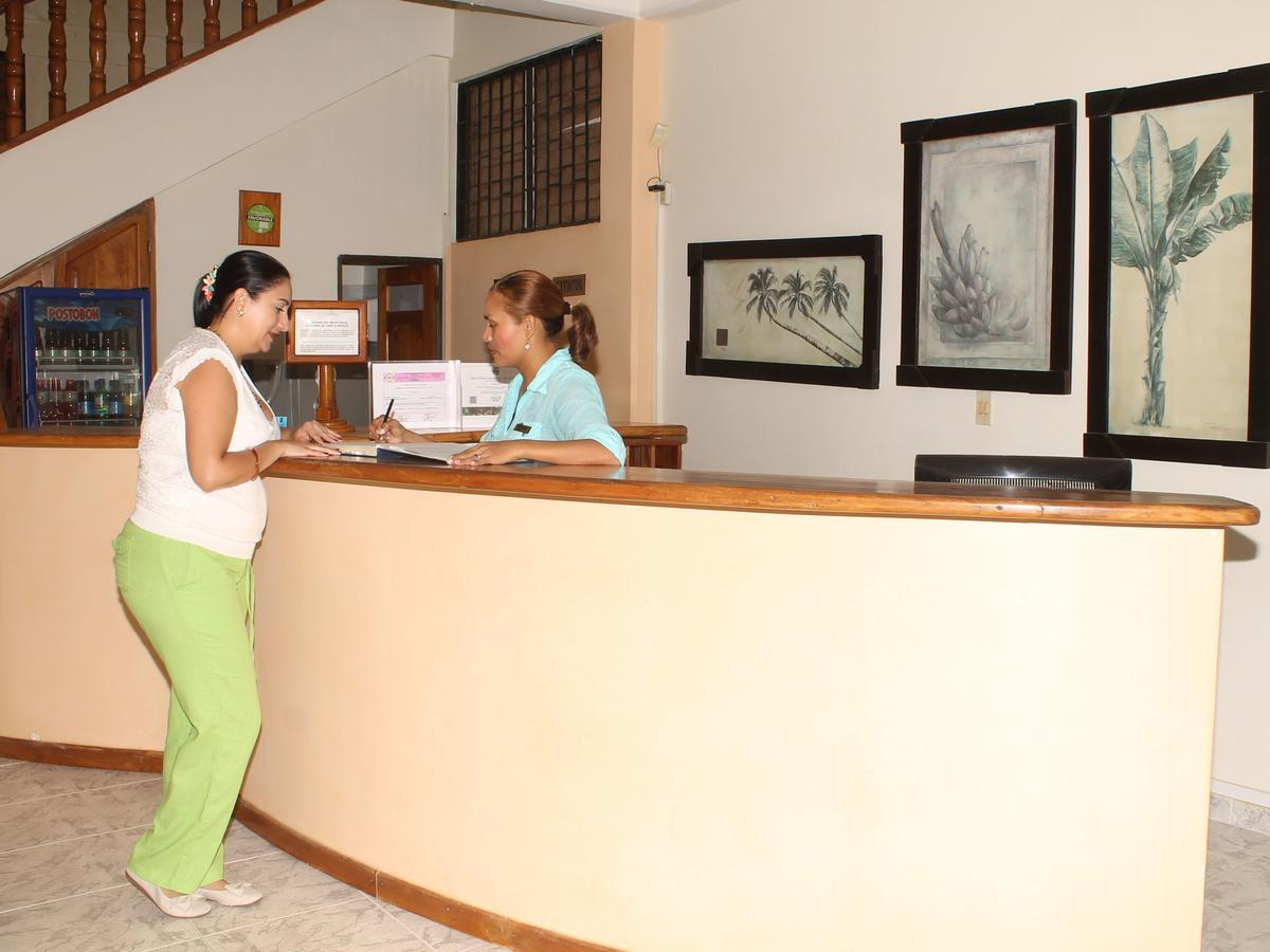 Hotel Punta De Aguila Necoclí エクステリア 写真