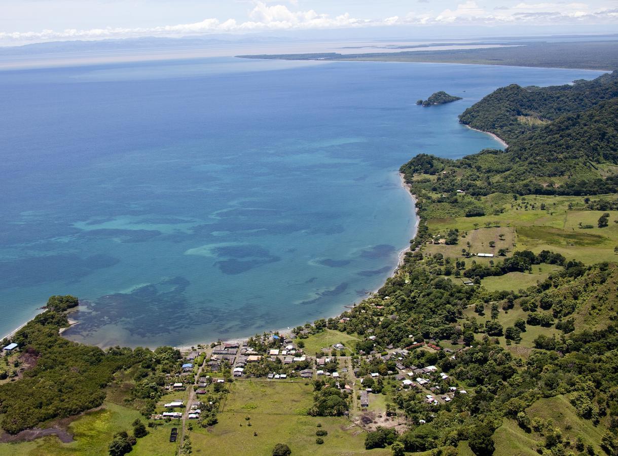 Hotel Punta De Aguila Necoclí エクステリア 写真